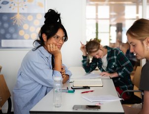 Maatschappelijke impact met IMC Weekendschool